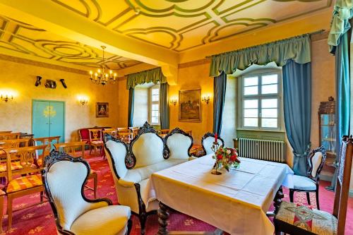 Facilities, Hotel Burg Trendelburg in Trendelburg