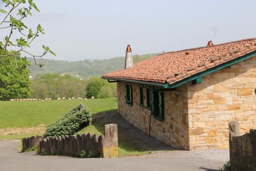 Bergerie au pied de la Rhune - Location saisonnière - Sare