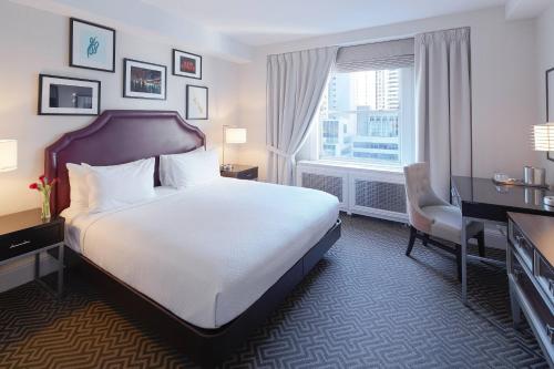 King Room image 3