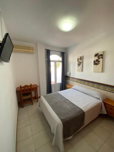 Hotel Simón - main image