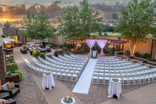 Courtyard Mankato Hotel & Event Center - image 12