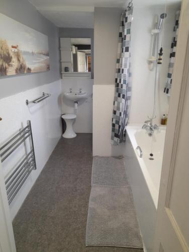 Valentine Guest House - image 10