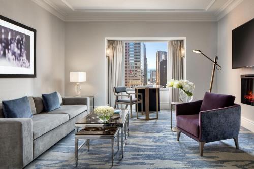 The St. Regis Toronto