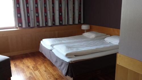Hotell Toppen - image 14