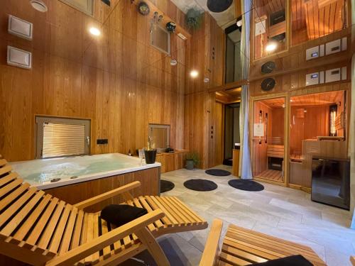 Massage, NOBLEJA - BIG BERRY - Kolpa - Metlika in Gradac
