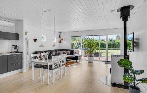 3 Bedroom Amazing Home In Kirke Hyllinge