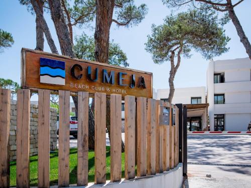 CUMEJA Beach Club & Hotel - Baia Domizia