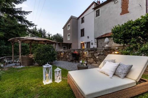 Rio delle Fate, a Fairytale Home along the Stream in Vorno, Lucca - Accommodation - Capannori