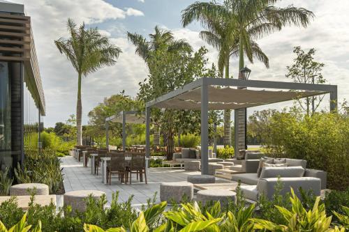 AC Hotel By Marriott Fort Lauderdale Sawgrass Mills Sunrise - image 11