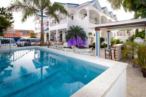 Swimming pool, Hotel Villa Capri in Boca Chica