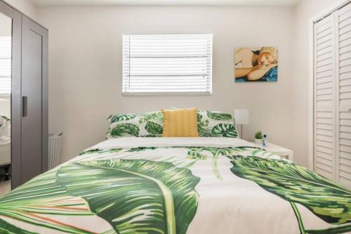 Sleeps 8, Havana Nights in Miami in Miami, USA