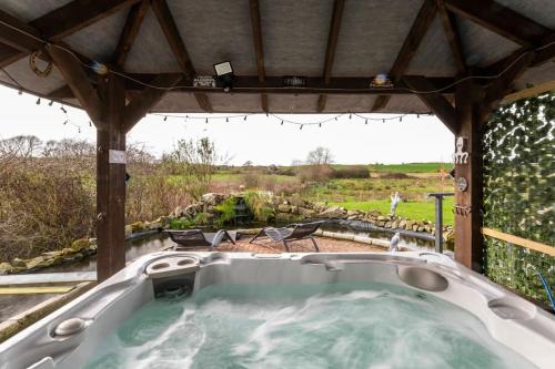 Pezsgőfürdő, The Gate House in Kircubbin