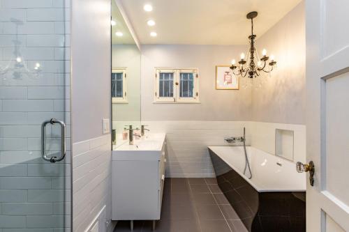 Renovated Spanish 3BD 2BA near Beverly Hills, Los Angeles (foto 11)