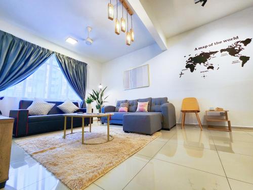 KLIA Nilai Sepang EHSAN RESIDENCE 8 PAX Air-Con Homestay - Tap to explore photos