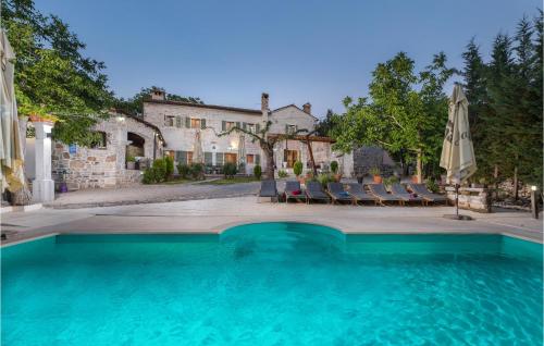 Nice Home In Damijanici With 4 Bedrooms, Wifi And Outdoor Swimming Pool