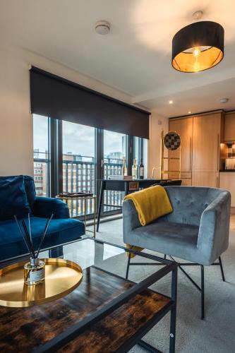 City View - A Stunning 2 Bed Apartment, Glasgow (photo 3)