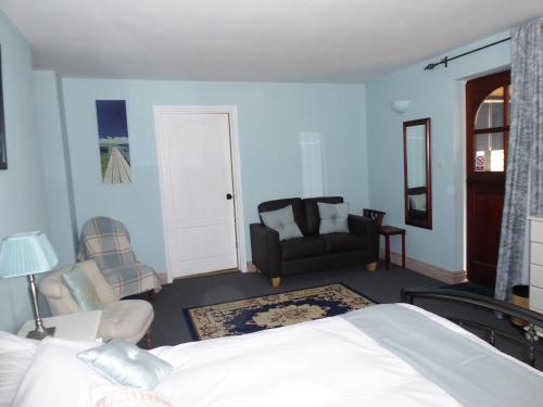 The Catkins, Grove flock farm in 維京奧