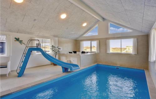 Piscina, 8 Bedroom Awesome Home In Thisted in Norre Vorupor