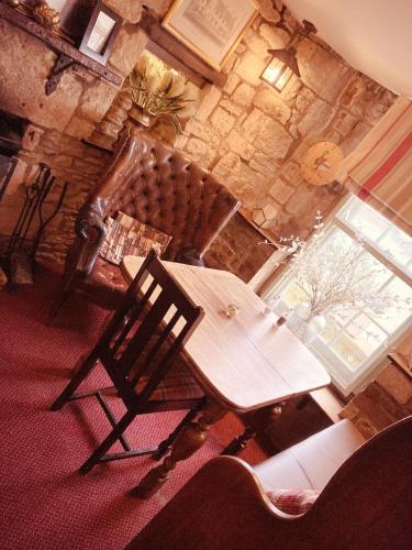 Inn for All Seasons - main image