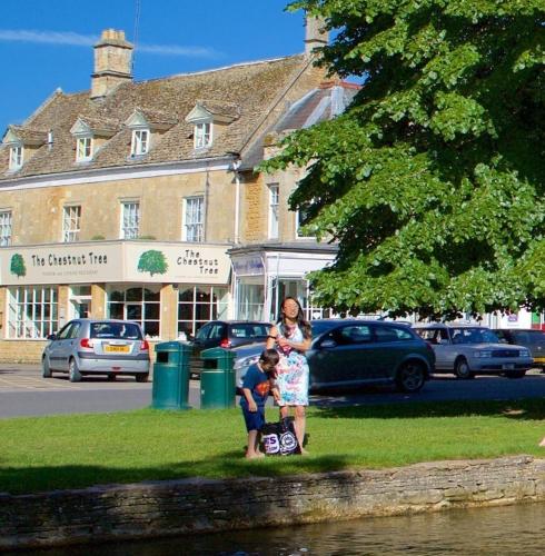 Chestnut Bed and Breakfast - Accommodation - Bourton on the Water