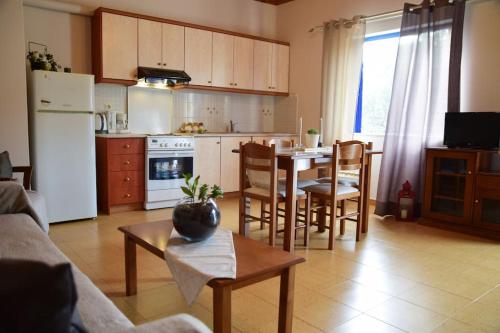 Affordable vintage apartment near Fiscardo & Assos