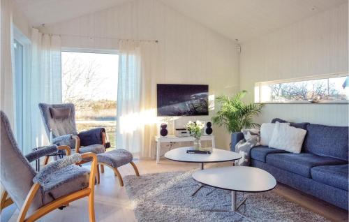 Stunning Home In Borgholm With Wifi