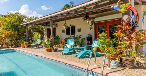 Casa de Shelley - A Five Star Resort in Corozal