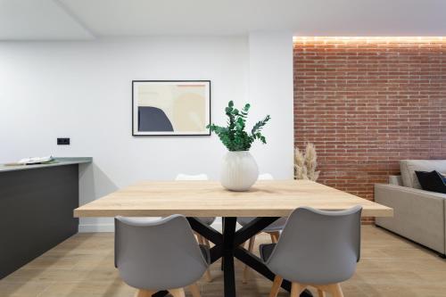 Two-Bedroom Apartment image 7
