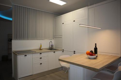Apartment with Sea View image 10