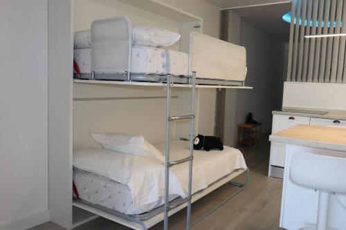 Apartment with Sea View image 6