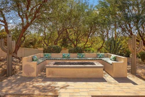 Luxurious Estate near Palm Desert & La Quinta in Bermuda Dunes, USA