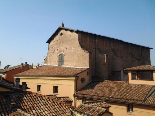 Dotări, Hotel Perla in Bologna