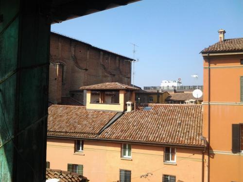 Dotări, Hotel Perla in Bologna
