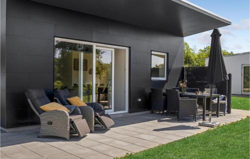 Exterior view, Cozy Home In Ringkøbing With Kitchen in Hee