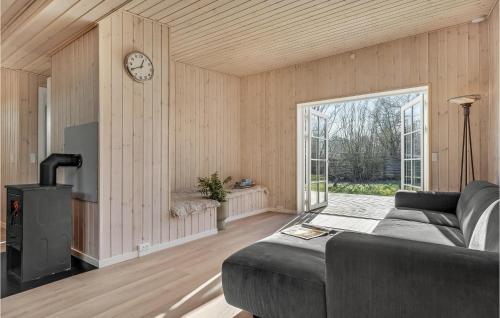  Beautiful Home In Vejby With Kitchen in Vejby