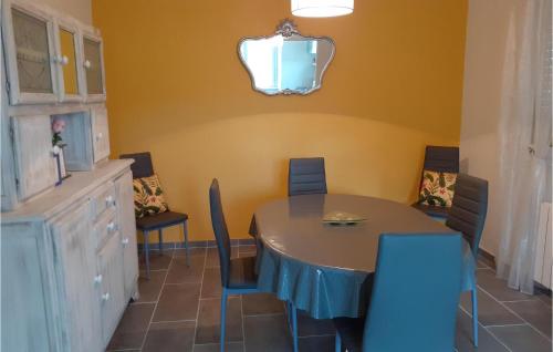 Awesome home in Saint-Carreuc with WiFi and 3 Bedrooms