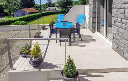 Viesnīcas āriene, Stunning Home In Saint-Carreuc With Wifi in Moncontour