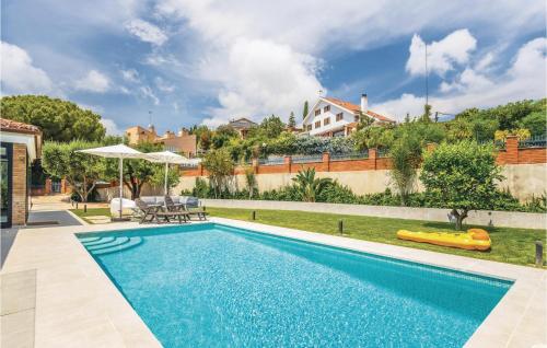 Piscina, Nice Home In Alella With Wifi, Outdoor Swimming Pool And Swimming Pool in Alella