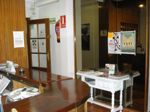 Hostal Residencia Avenida - main image