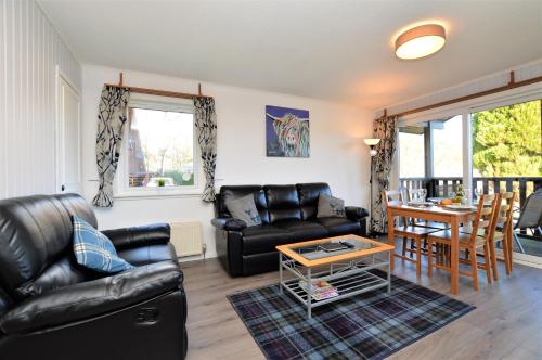 Holy Loch Lodge