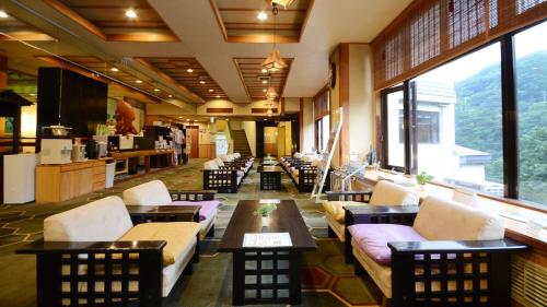 Hotel Manyoutei - Tap to explore photos