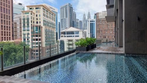 Anggun Presidential Suites - image 3