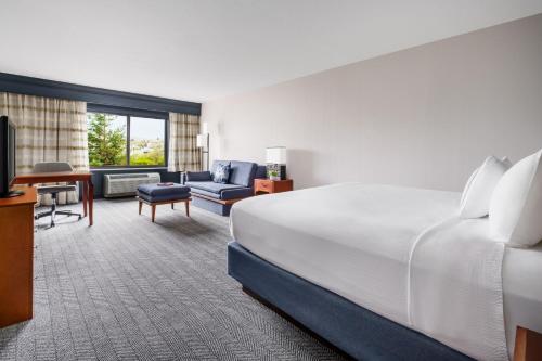 Courtyard by Marriott Sacramento Folsom