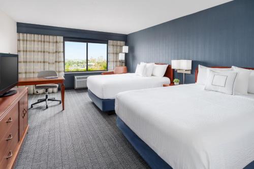 Courtyard by Marriott Sacramento Folsom