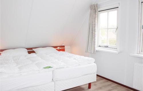 Nice home in Hoge Hexel w/ WiFi and 3 Bedrooms - image 11