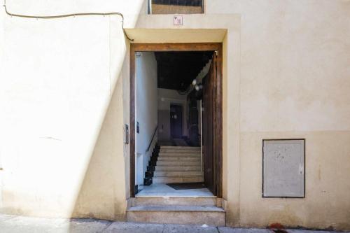 Apartamentos con Patio by Toledo Ap - image 2