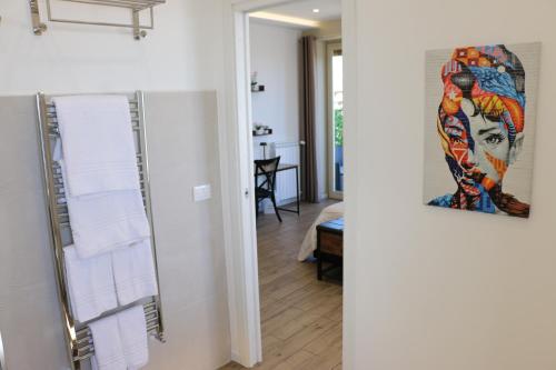 Deluxe Double Room with Balcony and Sea View image 7