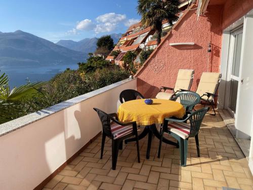 Apartment with Balcony