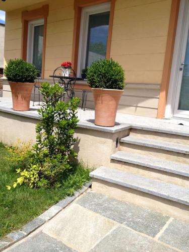 Casa indipendente con giardino in città