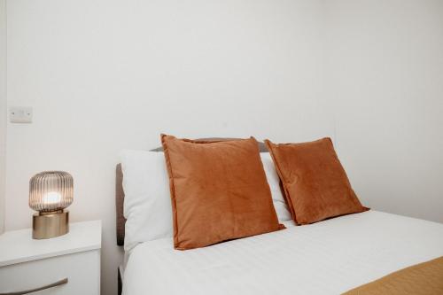 Elthorne Luxury Apartments - Uxbridge - image 12